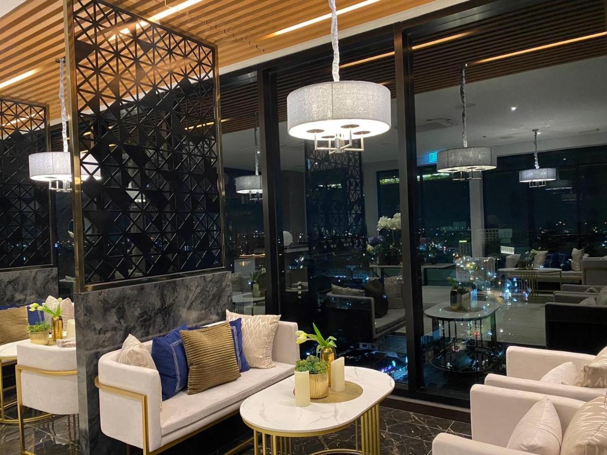Astra Sky River Appartamento Chiang Mai